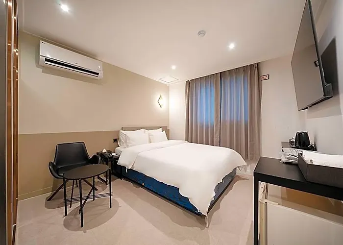 Motel Baron De Paris Seul