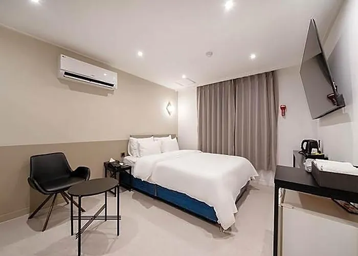 Baron De Paris Motel 2*